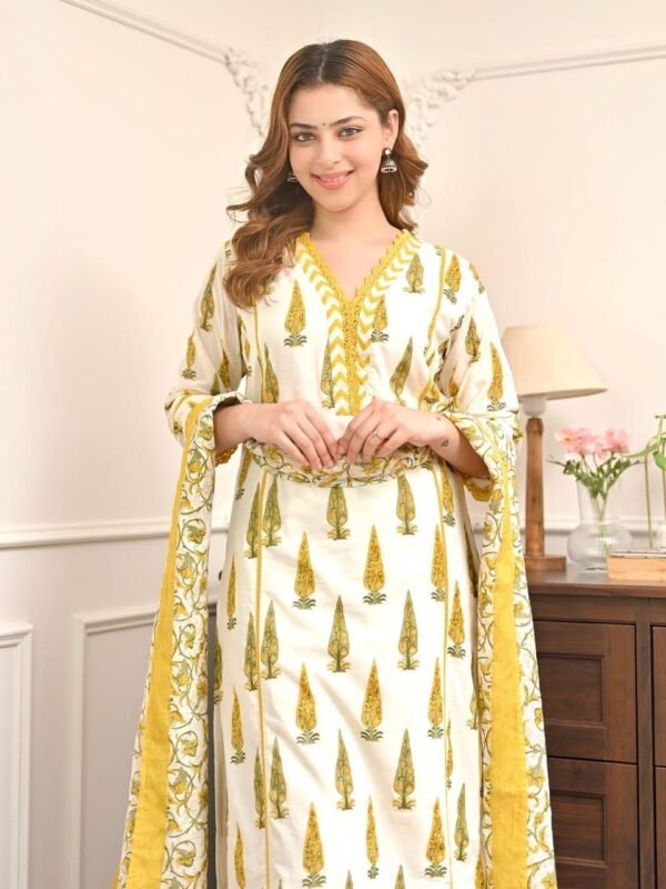 Noor Blossom Printed Kurta Set with Dupatta